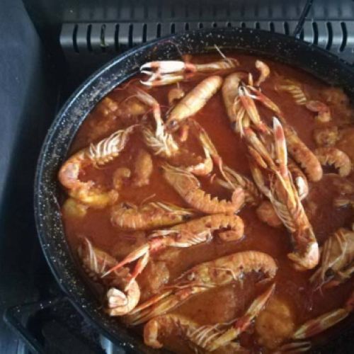 Caldereta de rape y cigalas